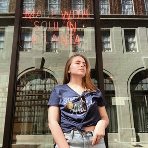 Meet your Posher, Julean